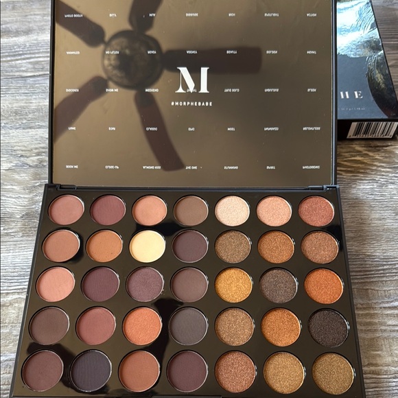 Morphe 35R Ready, Set, Gold Eyeshadow Palette - Picture 2 of 3
